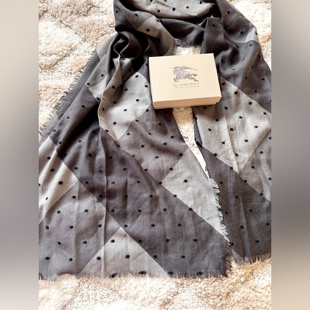 Burberry gray check polka dot shawl scarf merino wool